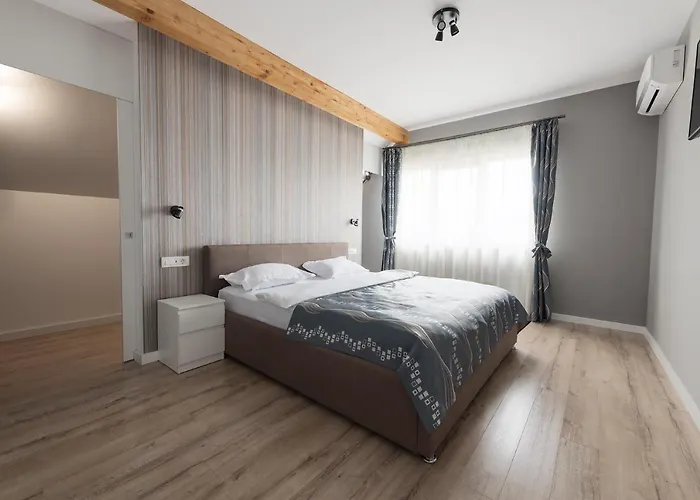 Discovery 4* Κλουζ-Ναπόκα