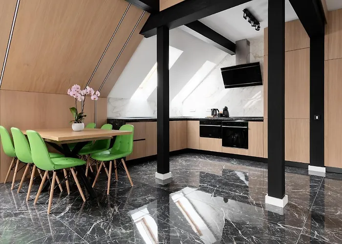 Discovery Διαμέρισμα 4*